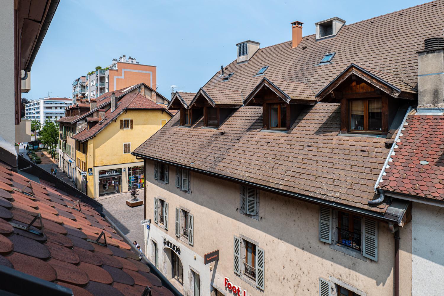 Carnot Duplex, Spacieux 3 Pieces Avec 2 Chambres Sur Les Rue Pietonnes Annecy Exterior photo